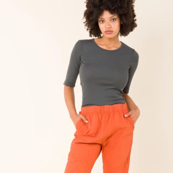 [NWT!] Prairie Underground - #875 1/4 Sleeve Crew Tee | Graphite Gray | Size XS - Picture 1 of 12